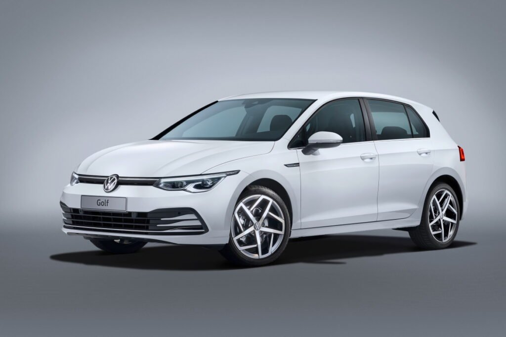 VW Golf 8 - onecardrive.com